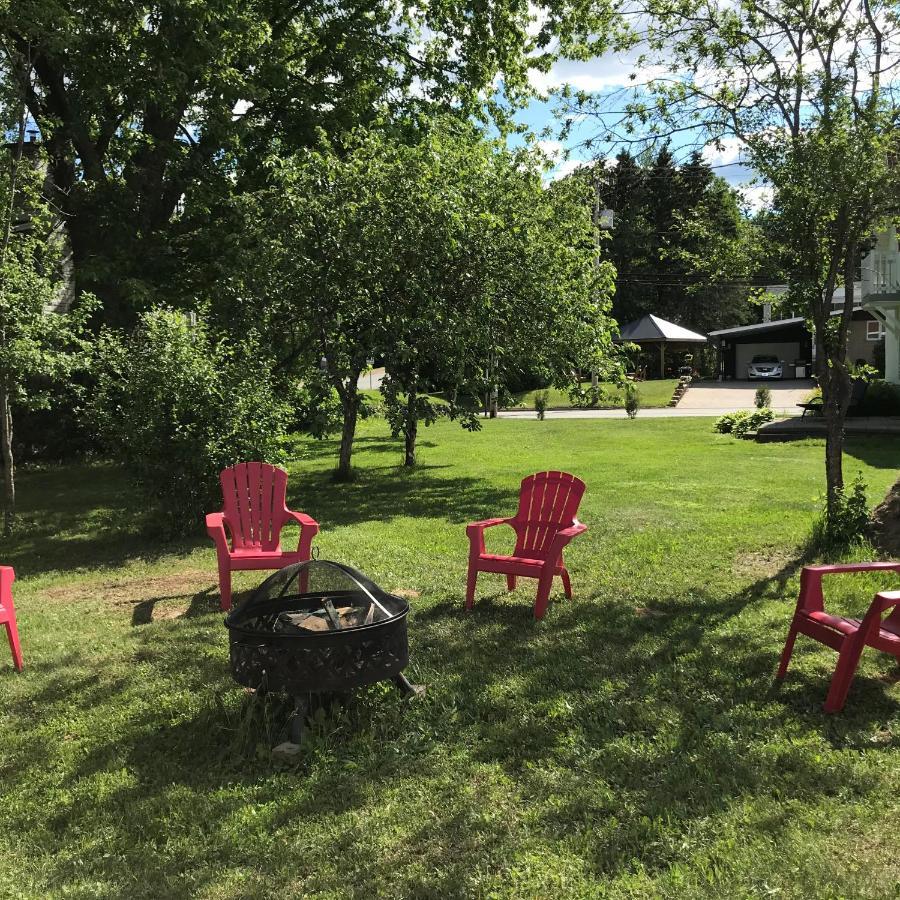 La Maison Du Village, Spa Шауиниган Екстериор снимка