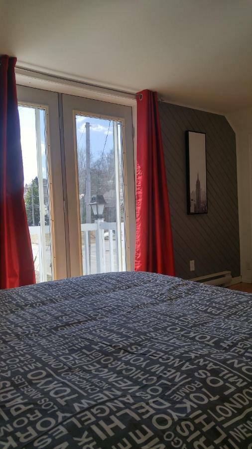 La Maison Du Village, Spa Шауиниган Екстериор снимка